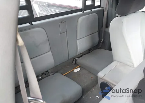 2005 Dodge Dakota Slt z USA, uszkodzony, nr VIN 1D7HW42N95S133844